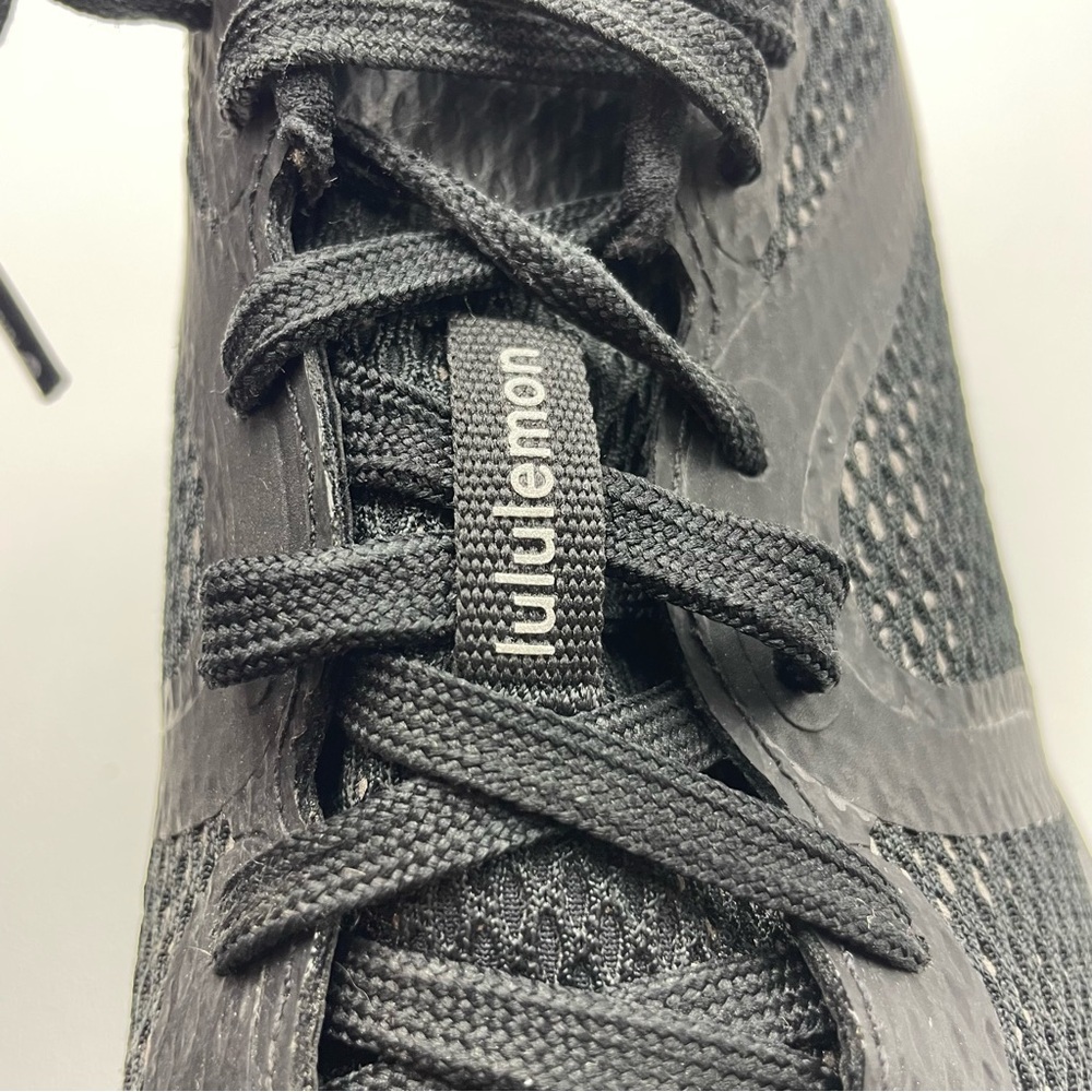 Lululemon Women's Blissfeel 2 Running Shoes Winter Size 9.5 - Picture 8 of 11